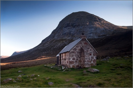 Corrour Bothy and the Devils Point